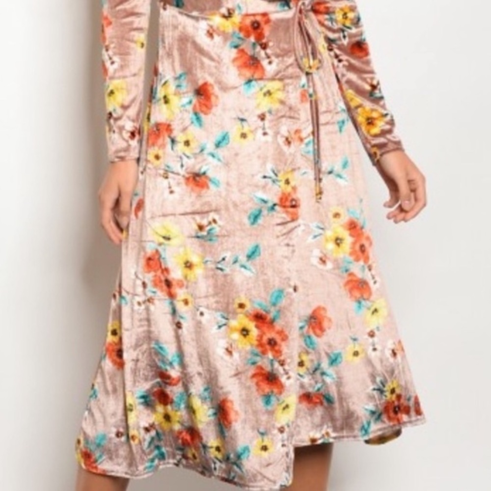 ✨HP✨NEW LUSCIOUS VELVET FLORAL COLD SHOULDER SLIP WRAP DRESS✨LONG SLEEVE‎ - Picture 6 of 10
